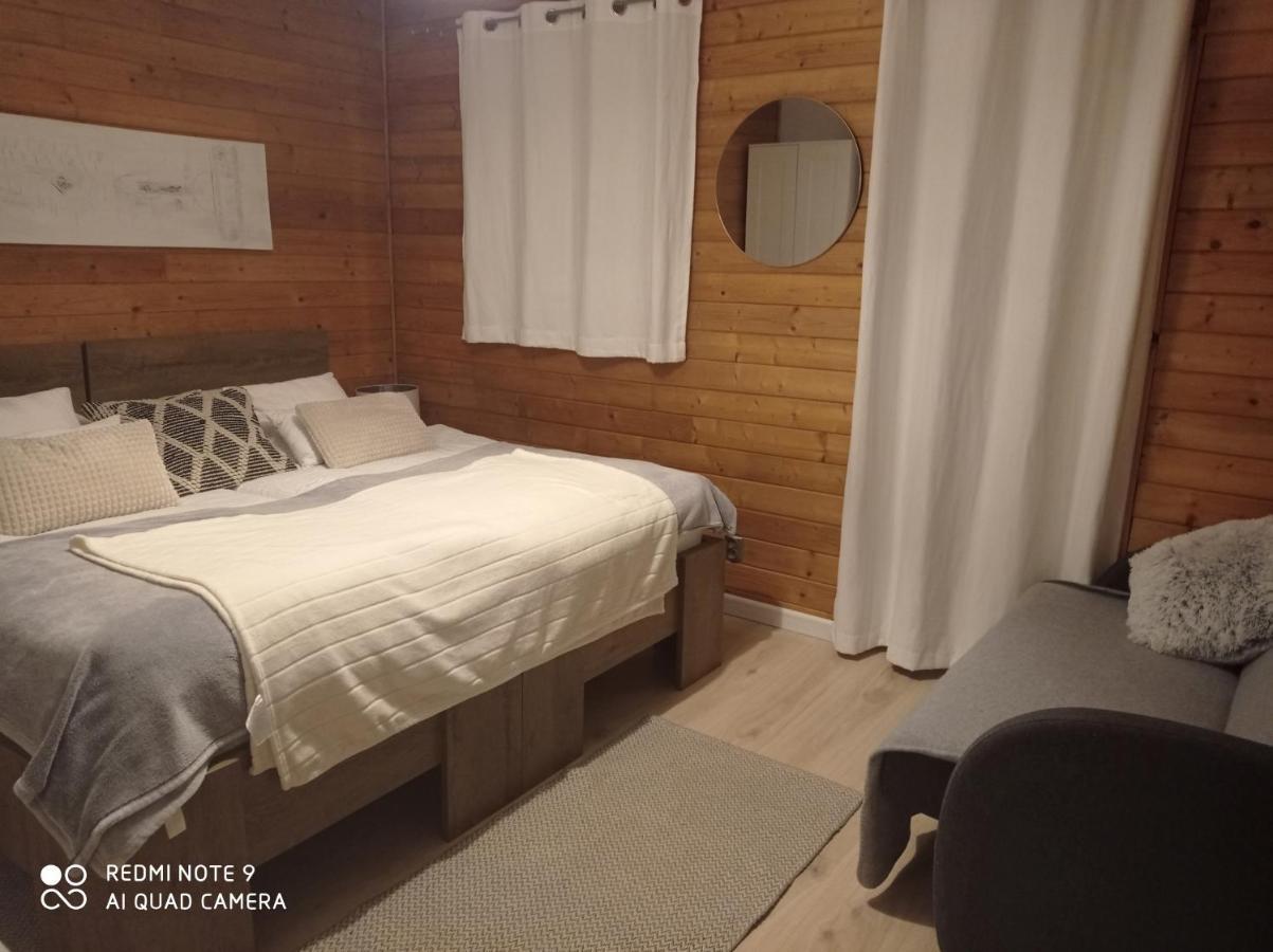 Basiowka Nad Jeziorem Boszkowo Exteriör bild